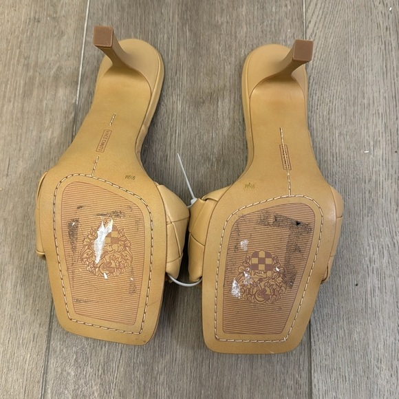 NEW! Vince Camuto Light Brown Brelanie Sandal - Size 9.5 - Picture 12 of 13